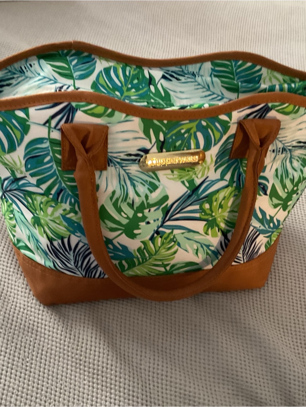 Tupperware Leaf-Print Tote in Green & Tan